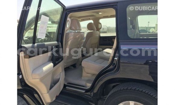 Nunua Imported Toyota Land Cruiser Nyeusi Gari ndani ya Import - Dubai nchini Bujumbura Nunua Imported Toyota Land Cruiser Nyeusi Gari ndani ya Import - Dubai nchini Bujumbura