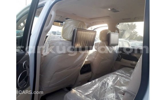 Acheter Import Voiture Lexus LX Blanc à Import - Dubai, Bujumbura Acheter Import Voiture Lexus LX Blanc à Import - Dubai, Bujumbura