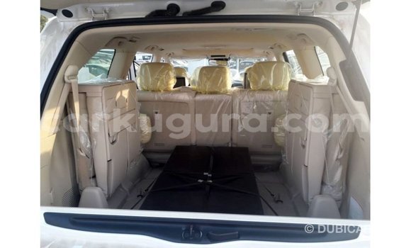 Acheter Import Voiture Lexus LX Blanc à Import - Dubai, Bujumbura Acheter Import Voiture Lexus LX Blanc à Import - Dubai, Bujumbura