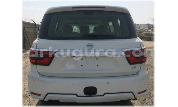 Nunua Imported Nissan Patrol Nyeupe Gari ndani ya Import - Dubai nchini Bujumbura Nunua Imported Nissan Patrol Nyeupe Gari ndani ya Import - Dubai nchini Bujumbura