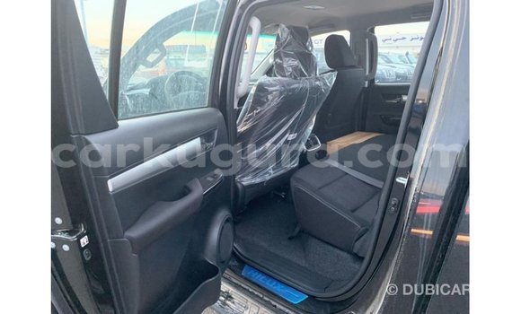 Nunua Imported Toyota Hilux Nyeusi Gari ndani ya Import - Dubai nchini Bujumbura Nunua Imported Toyota Hilux Nyeusi Gari ndani ya Import - Dubai nchini Bujumbura