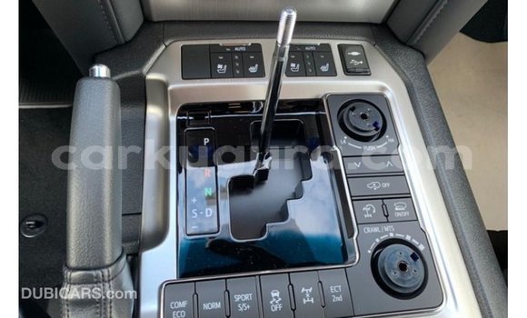 Nunua Imported Toyota Land Cruiser Nyeusi Gari ndani ya Import - Dubai nchini Bujumbura Nunua Imported Toyota Land Cruiser Nyeusi Gari ndani ya Import - Dubai nchini Bujumbura