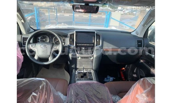 Nunua Imported Toyota Land Cruiser Nyeusi Gari ndani ya Import - Dubai nchini Bujumbura Nunua Imported Toyota Land Cruiser Nyeusi Gari ndani ya Import - Dubai nchini Bujumbura
