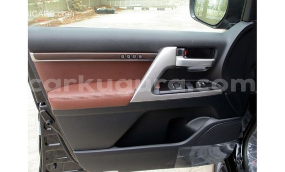 Nunua Imported Toyota Land Cruiser Nyeusi Gari ndani ya Import - Dubai nchini Bujumbura Nunua Imported Toyota Land Cruiser Nyeusi Gari ndani ya Import - Dubai nchini Bujumbura