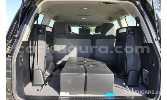 Nunua Imported Toyota Land Cruiser Nyeusi Gari ndani ya Import - Dubai nchini Bujumbura Nunua Imported Toyota Land Cruiser Nyeusi Gari ndani ya Import - Dubai nchini Bujumbura