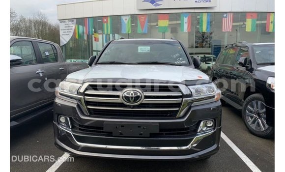 Nunua Imported Toyota Land Cruiser Nyeusi Gari ndani ya Import - Dubai nchini Bujumbura Nunua Imported Toyota Land Cruiser Nyeusi Gari ndani ya Import - Dubai nchini Bujumbura