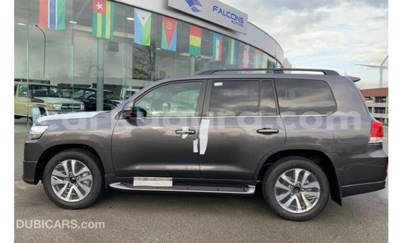Nunua Imported Toyota Land Cruiser Nyeusi Gari ndani ya Import - Dubai nchini Bujumbura Nunua Imported Toyota Land Cruiser Nyeusi Gari ndani ya Import - Dubai nchini Bujumbura