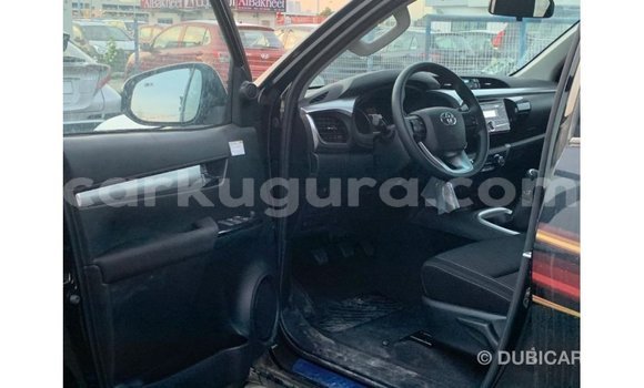 Acheter Import Voiture Toyota Hilux Noir à Import - Dubai, Bujumbura Acheter Import Voiture Toyota Hilux Noir à Import - Dubai, Bujumbura