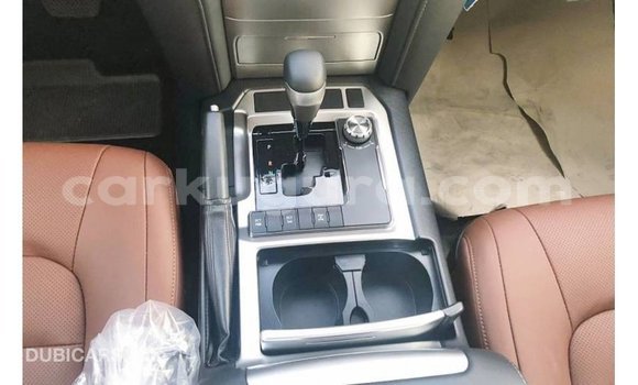 Nunua Imported Toyota Land Cruiser Nyeusi Gari ndani ya Import - Dubai nchini Bujumbura Nunua Imported Toyota Land Cruiser Nyeusi Gari ndani ya Import - Dubai nchini Bujumbura