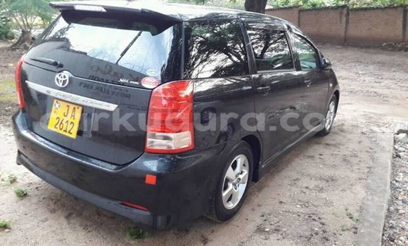 Acheter Occasion Voiture Toyota Wish Noir à Musaga, Bujumbura Acheter Occasion Voiture Toyota Wish Noir à Musaga, Bujumbura