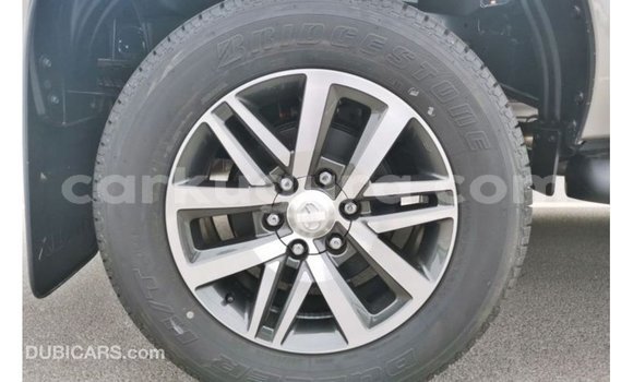 Nunua Imported Toyota Hilux Nyingine Gari ndani ya Import - Dubai nchini Bujumbura Nunua Imported Toyota Hilux Nyingine Gari ndani ya Import - Dubai nchini Bujumbura