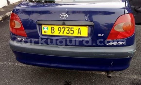 Acheter Occasion Voiture Toyota Avensis Bleu à Musaga au Bujumbura Acheter Occasion Voiture Toyota Avensis Bleu à Musaga au Bujumbura