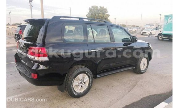 Nunua Imported Toyota Land Cruiser Nyeusi Gari ndani ya Import - Dubai nchini Bujumbura Nunua Imported Toyota Land Cruiser Nyeusi Gari ndani ya Import - Dubai nchini Bujumbura