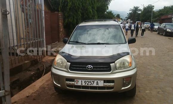 Acheter Occasion Voiture Toyota RAV4 Gris à Kamenge au Bujumbura Acheter Occasion Voiture Toyota RAV4 Gris à Kamenge au Bujumbura