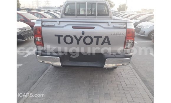 Nunua Imported Toyota Hilux Nyingine Gari ndani ya Import - Dubai nchini Bujumbura Nunua Imported Toyota Hilux Nyingine Gari ndani ya Import - Dubai nchini Bujumbura