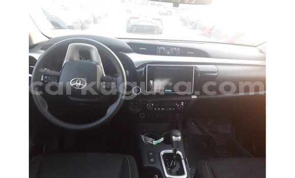 Nunua Imported Toyota Hilux Nyingine Gari ndani ya Import - Dubai nchini Bujumbura Nunua Imported Toyota Hilux Nyingine Gari ndani ya Import - Dubai nchini Bujumbura