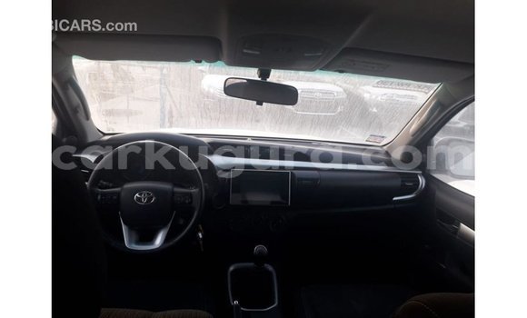 Nunua Imported Toyota Hilux Nyingine Gari ndani ya Import - Dubai nchini Bujumbura Nunua Imported Toyota Hilux Nyingine Gari ndani ya Import - Dubai nchini Bujumbura