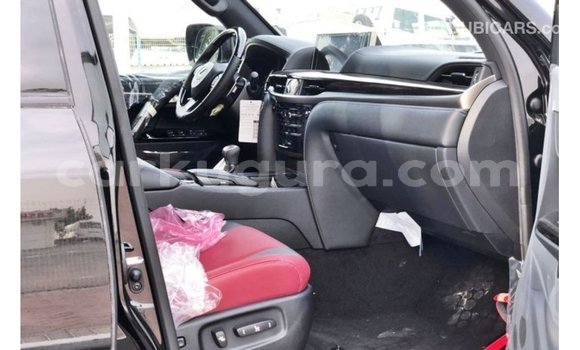 Nunua Imported Lexus LX Nyeusi Gari ndani ya Import - Dubai nchini Bujumbura Nunua Imported Lexus LX Nyeusi Gari ndani ya Import - Dubai nchini Bujumbura