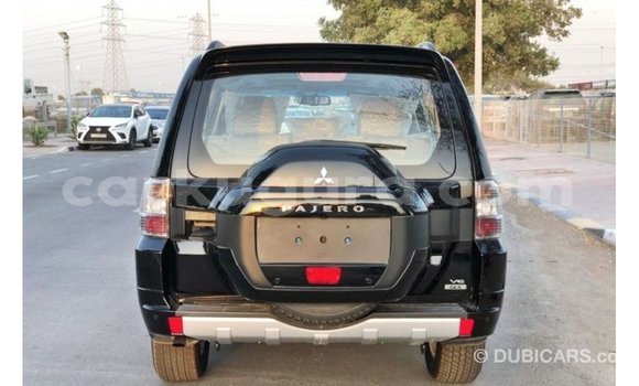 Nunua Imported Mitsubishi Pajero Nyeusi Gari ndani ya Import - Dubai nchini Bujumbura Nunua Imported Mitsubishi Pajero Nyeusi Gari ndani ya Import - Dubai nchini Bujumbura