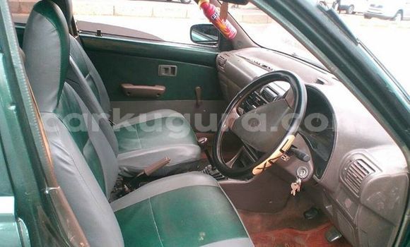 Nunua Ilio tumika Toyota Starlet Kijani Gari ndani ya Kamenge nchini Bujumbura Nunua Ilio tumika Toyota Starlet Kijani Gari ndani ya Kamenge nchini Bujumbura