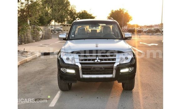 Buy Import Mitsubishi Pajero Black Car in Import - Dubai in Bujumbura Buy Import Mitsubishi Pajero Black Car in Import - Dubai in Bujumbura