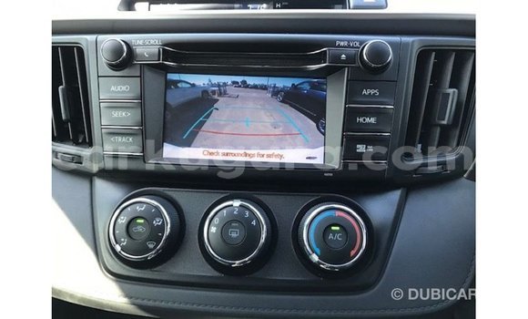 Acheter Import Voiture Toyota 4Runner Blanc à Import - Dubai, Bujumbura Acheter Import Voiture Toyota 4Runner Blanc à Import - Dubai, Bujumbura