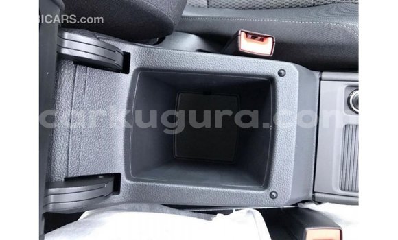 Acheter Import Voiture Volkswagen Golf Blanc à Import - Dubai, Bujumbura Acheter Import Voiture Volkswagen Golf Blanc à Import - Dubai, Bujumbura