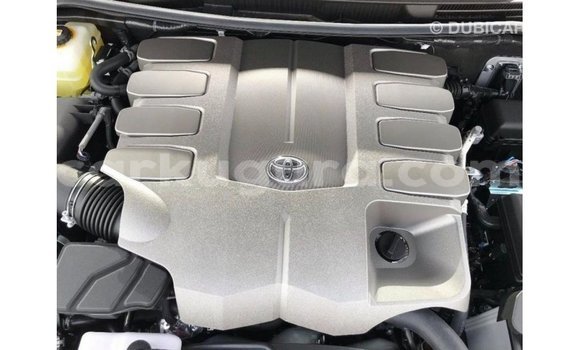 Acheter Import Voiture Toyota Land Cruiser Noir à Import - Dubai, Bujumbura Acheter Import Voiture Toyota Land Cruiser Noir à Import - Dubai, Bujumbura