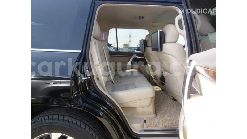 Big with watermark toyota land cruiser bujumbura import dubai 4082