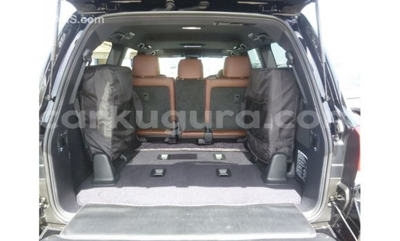 Acheter Import Voiture Toyota Land Cruiser Noir à Import - Dubai, Bujumbura Acheter Import Voiture Toyota Land Cruiser Noir à Import - Dubai, Bujumbura