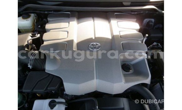 Acheter Import Voiture Toyota Land Cruiser Noir à Import - Dubai, Bujumbura Acheter Import Voiture Toyota Land Cruiser Noir à Import - Dubai, Bujumbura