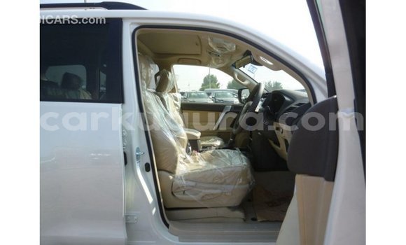 Nunua Imported Toyota Prado Nyeupe Gari ndani ya Import - Dubai nchini Bujumbura Nunua Imported Toyota Prado Nyeupe Gari ndani ya Import - Dubai nchini Bujumbura
