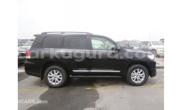 Nunua Imported Toyota Land Cruiser Nyeusi Gari ndani ya Import - Dubai nchini Bujumbura Nunua Imported Toyota Land Cruiser Nyeusi Gari ndani ya Import - Dubai nchini Bujumbura