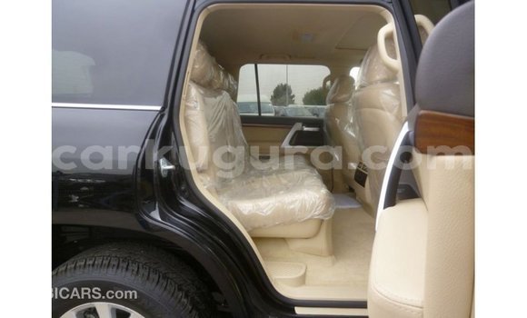 Nunua Imported Toyota Land Cruiser Nyeusi Gari ndani ya Import - Dubai nchini Bujumbura Nunua Imported Toyota Land Cruiser Nyeusi Gari ndani ya Import - Dubai nchini Bujumbura