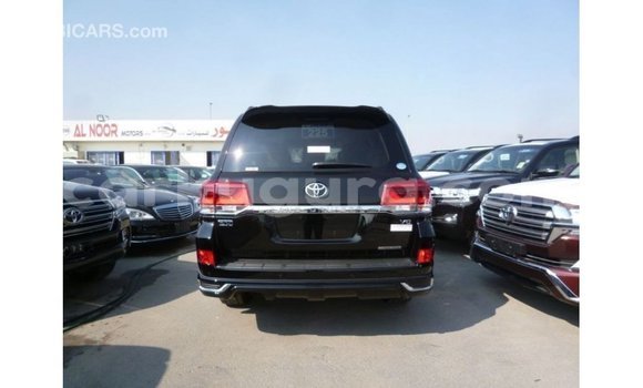 Acheter Import Voiture Toyota Land Cruiser Noir à Import - Dubai, Bujumbura Acheter Import Voiture Toyota Land Cruiser Noir à Import - Dubai, Bujumbura