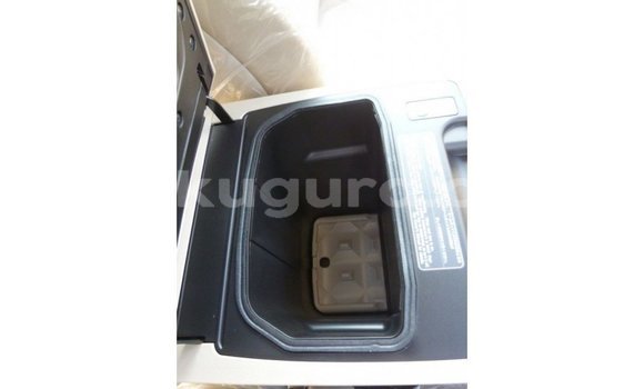 Acheter Import Voiture Toyota Land Cruiser Noir à Import - Dubai, Bujumbura Acheter Import Voiture Toyota Land Cruiser Noir à Import - Dubai, Bujumbura