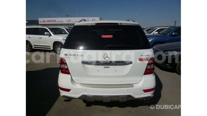 Big with watermark mercedes benz 190 bujumbura import dubai 4108