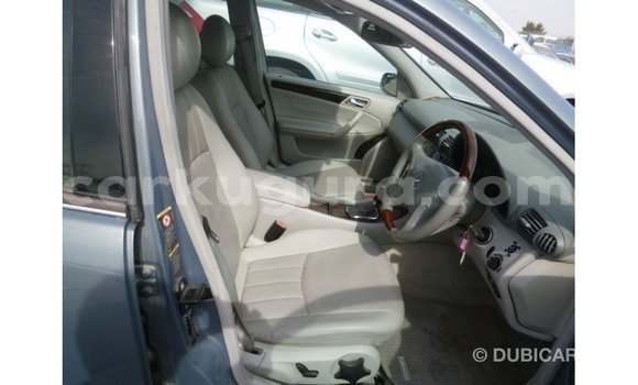 Buy Import Mercedes-Benz 190 Blue Car in Import - Dubai in Bujumbura Buy Import Mercedes-Benz 190 Blue Car in Import - Dubai in Bujumbura