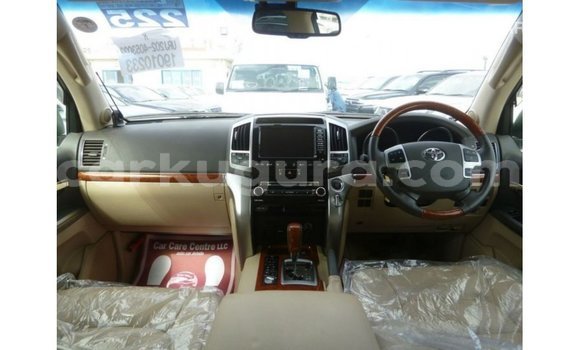 Buy Import Toyota Land Cruiser White Car in Import - Dubai in Bujumbura Buy Import Toyota Land Cruiser White Car in Import - Dubai in Bujumbura