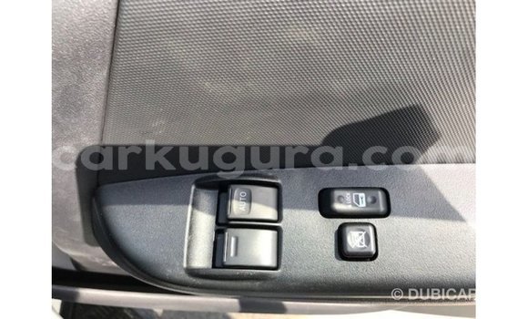 Acheter Import Voiture Toyota Hiace Blanc à Import - Dubai, Bujumbura Acheter Import Voiture Toyota Hiace Blanc à Import - Dubai, Bujumbura