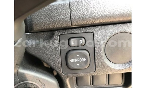 Acheter Import Voiture Toyota Hiace Blanc à Import - Dubai, Bujumbura Acheter Import Voiture Toyota Hiace Blanc à Import - Dubai, Bujumbura