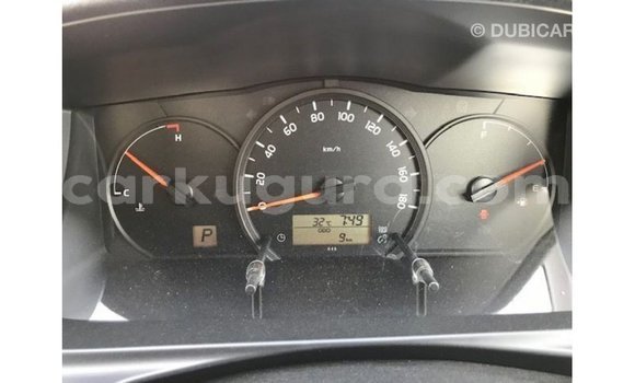 Acheter Import Voiture Toyota Hiace Blanc à Import - Dubai, Bujumbura Acheter Import Voiture Toyota Hiace Blanc à Import - Dubai, Bujumbura