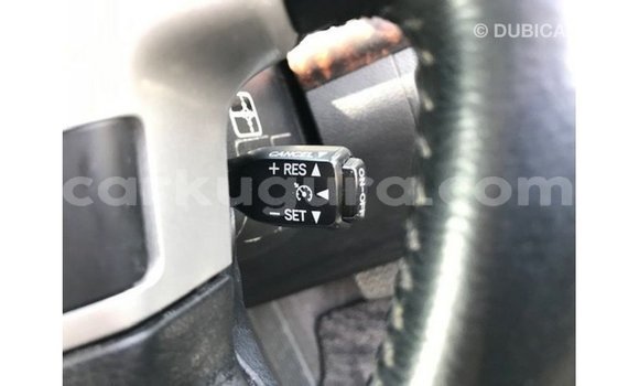 Acheter Import Voiture Toyota Land Cruiser Blanc à Import - Dubai, Bujumbura Acheter Import Voiture Toyota Land Cruiser Blanc à Import - Dubai, Bujumbura