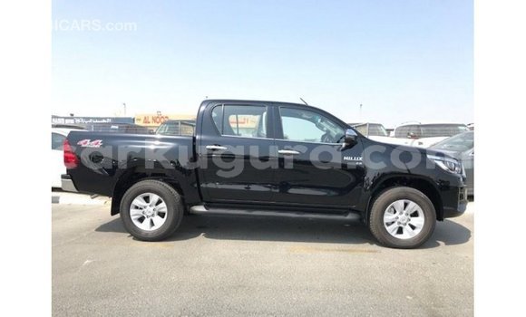 Acheter Import Voiture Toyota Hilux Noir à Import - Dubai, Bujumbura Acheter Import Voiture Toyota Hilux Noir à Import - Dubai, Bujumbura