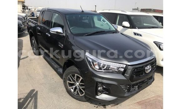 Acheter Import Voiture Toyota Hilux Noir à Import - Dubai, Bujumbura Acheter Import Voiture Toyota Hilux Noir à Import - Dubai, Bujumbura