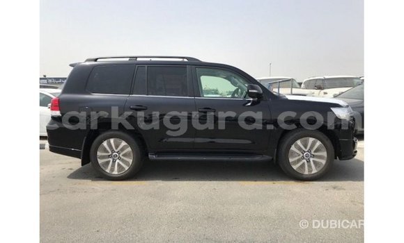 Acheter Import Voiture Toyota Land Cruiser Noir à Import - Dubai, Bujumbura Acheter Import Voiture Toyota Land Cruiser Noir à Import - Dubai, Bujumbura