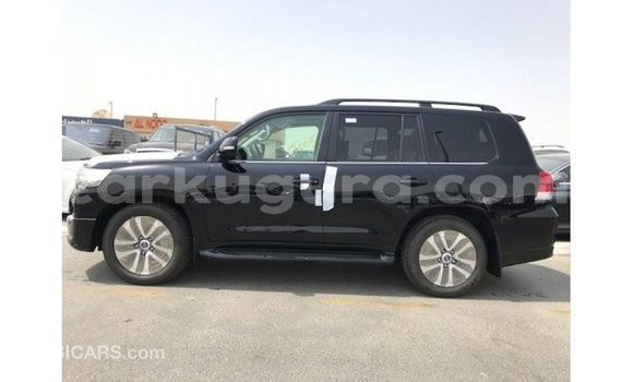 Acheter Import Voiture Toyota Land Cruiser Noir à Import - Dubai, Bujumbura Acheter Import Voiture Toyota Land Cruiser Noir à Import - Dubai, Bujumbura