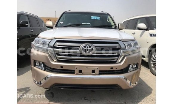 Acheter Import Voiture Toyota Land Cruiser Autre à Import - Dubai, Bujumbura Acheter Import Voiture Toyota Land Cruiser Autre à Import - Dubai, Bujumbura