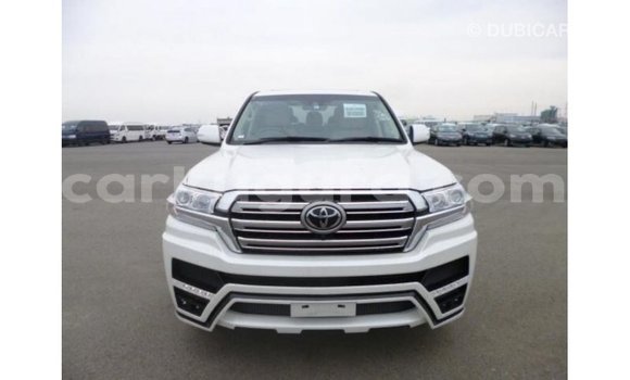 Buy Import Toyota Land Cruiser White Car in Import - Dubai in Bujumbura Buy Import Toyota Land Cruiser White Car in Import - Dubai in Bujumbura