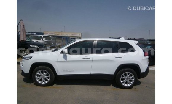 Buy Import Jeep Cherokee White Car in Import - Dubai in Bujumbura Buy Import Jeep Cherokee White Car in Import - Dubai in Bujumbura